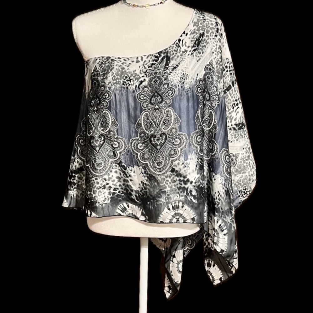 Charming Charlie  shoulderless top flowy  black tank top attached NWT